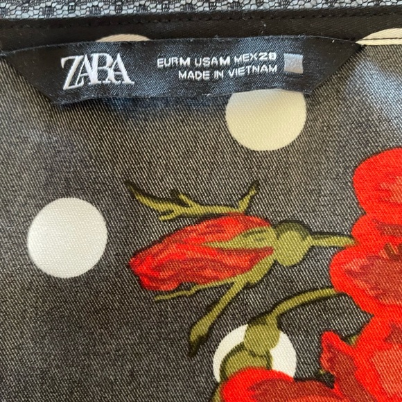 Zara Rose Blouse - Picture 5 of 9